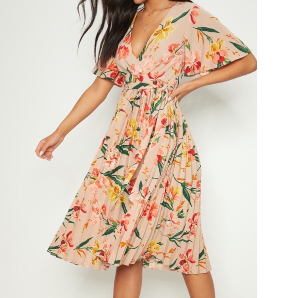 floral pleated dress 💐